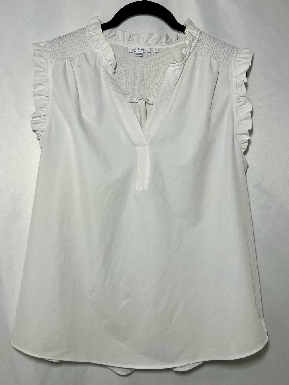 Chico's White Ruffle Sleeveless V Neck Smocked Poplin Blouse Top Size 3